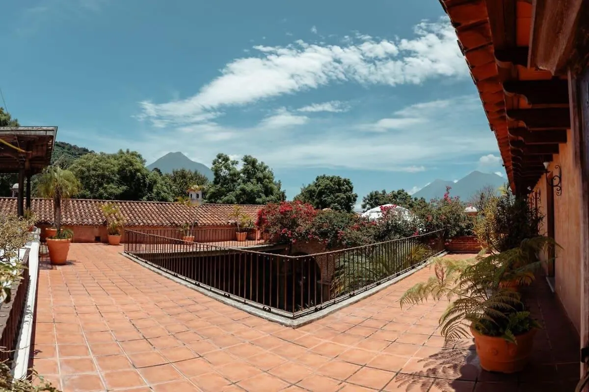 Posada De Los Leones Main 5Br Antigua Bed & Breakfast